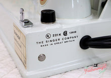 Load image into Gallery viewer, Singer Featherweight 221K Sewing Machine, WHITE FA126***