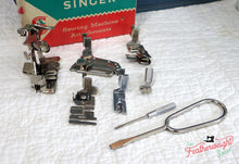 Load image into Gallery viewer, Singer Featherweight 221K Sewing Machine, WHITE FA126***
