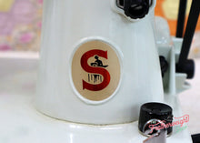 Load image into Gallery viewer, Singer Featherweight 221K Sewing Machine, WHITE FA126***
