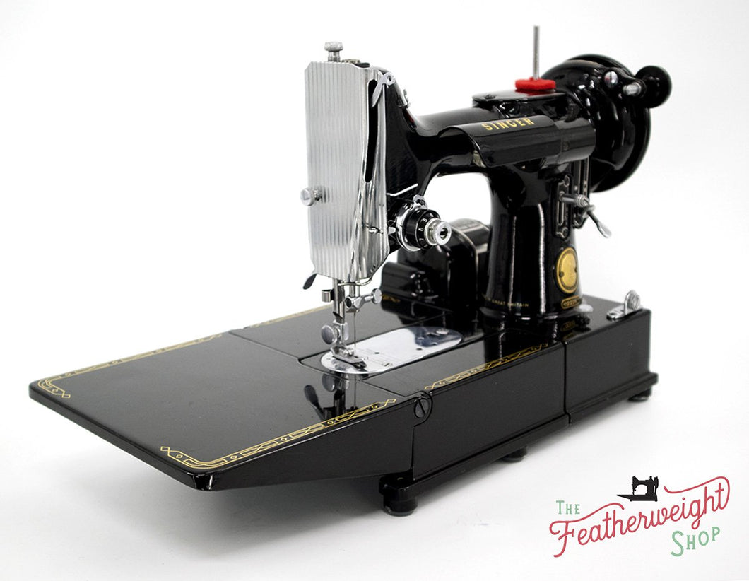 Singer Featherweight 222K Sewing Machine EM9618** – singer