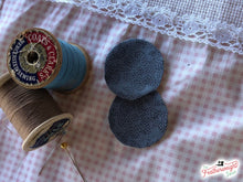 Load image into Gallery viewer, 1 1/2&quot; Inch Circle Iron-On Papers For English Paper Piecing x 60

